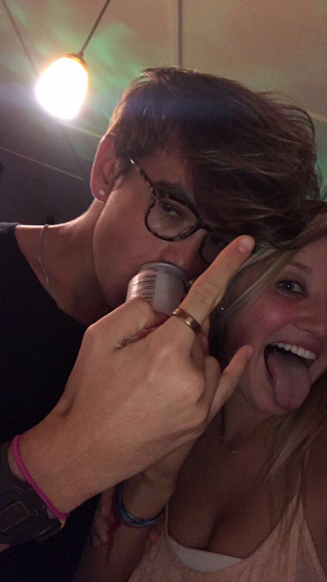 nicole_riske's tweet photo. Hbd cmoye thanks for always being a great friend imy &amp; ily😇😇 @conner_moye https://t.co/upAthSWuXv