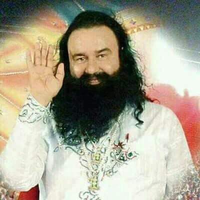 ajay_shankar06's tweet photo. @Saiya_Di_Diwani @Gurmeetramrahim @Hv_Kaur15 @shalunagpalinsa @d_blessed_soul @imgunjaninsan @kanjl777 @goruinsa3 @No_Lv_only_frnd @saffyinsan777 @Raj22ji 🎂🎂Happy Birthday Di...🎂🎂

🎉🎉Many Many Happy Returns Of The Day🎉🎉

🙏🙏MSG Paa Bless You For:-🙏🙏
👉👉..सेवा-सिमरन परमार्थ Gud Health Nd Love🙏🙏 https://t.co/dX7S3q2A3W