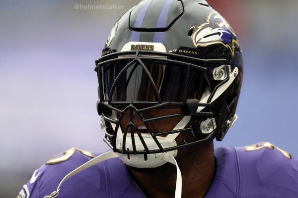 Watch: Terrell Suggs wears Bane mask during entrance