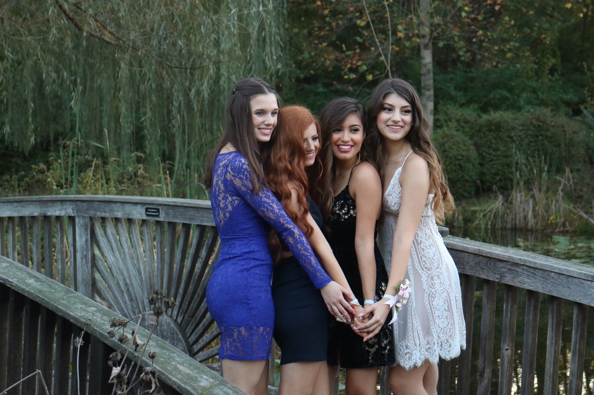 ejdogu's tweet photo. How could I forget to post a picture of the ones that have been there w/ me through it all @g_moyar @summerhogan_ @marina_bien 💙💙H&amp;T https://t.co/AuudGx7bMH