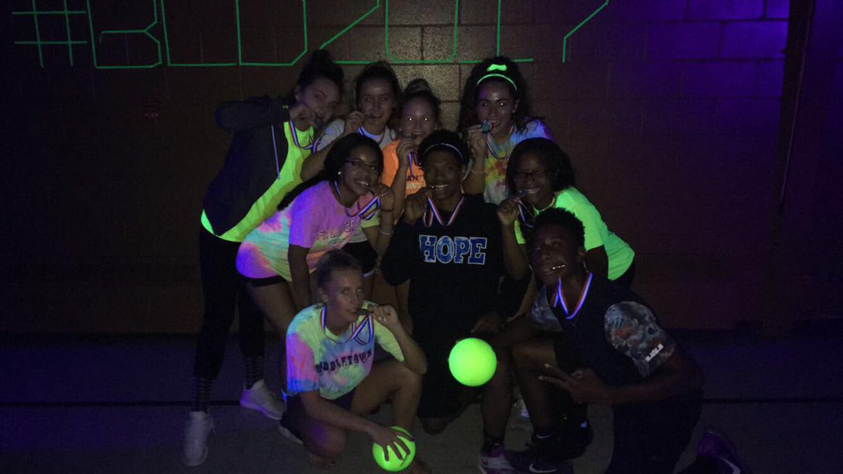 teezyinmyswishr's tweet photo. Firm Dodgers take first place tonight 😝 #BLD2017 https://t.co/ByT0UvsC1U