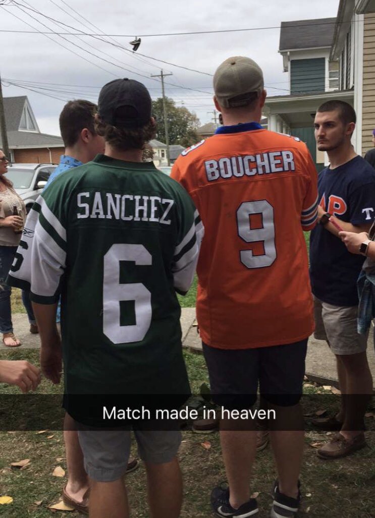 SamHadaway12's tweet photo. Remember that that time Bobby Boucher came in at halftime and the Muddogs won the Bourbon Bowl? https://t.co/SujaCKiciI