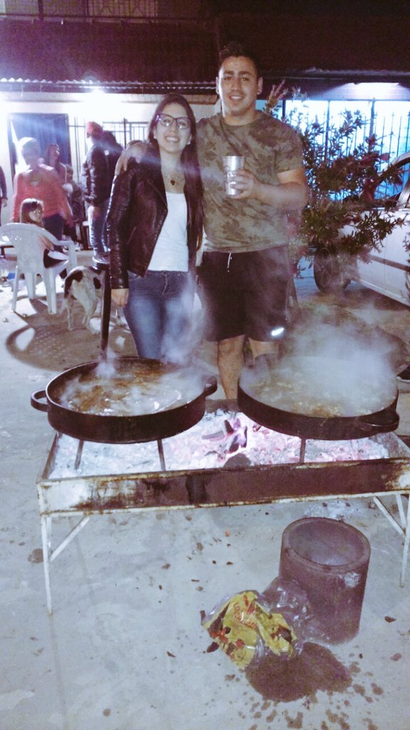 PatoachavalLBDS's tweet photo. Seguimos festejando el día de la mama con toda la flia... @MariSalvatie 😍 https://t.co/fHv0rQQkUo