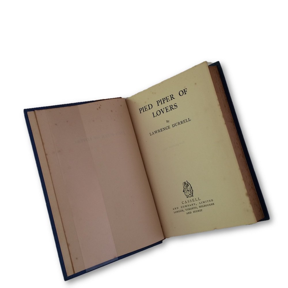 RareBook's tweet image. "Pied Piper of Lovers", first edition of Laurence Durrell's first book: rareillustratedbooks.com/pages/books/13… #piedpiperoflovers #laurencedurrell #blitzd