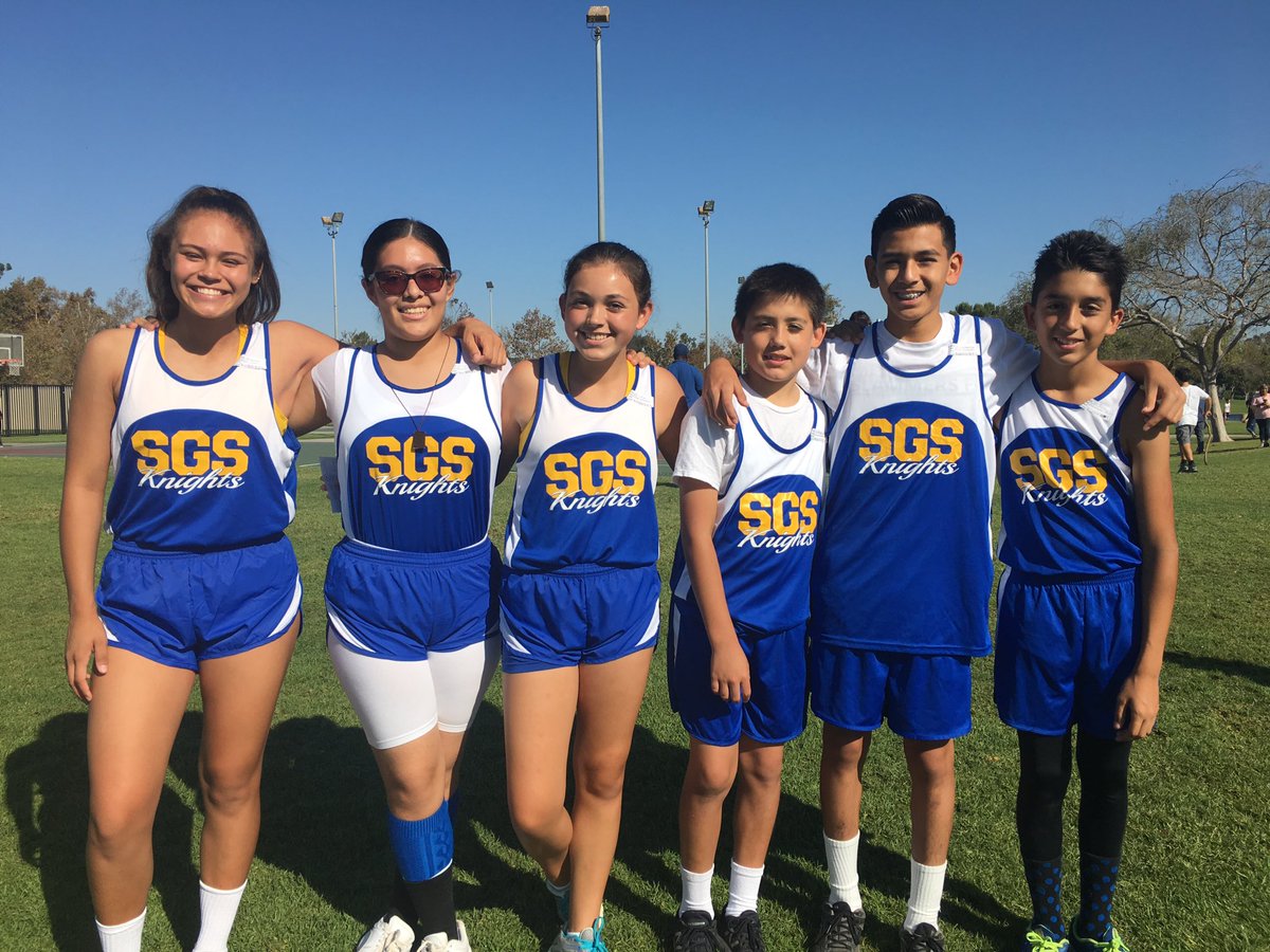 pclagon49's tweet photo. #X-Country #knightsrun #proudofYou https://t.co/HMP3d0Yhof
