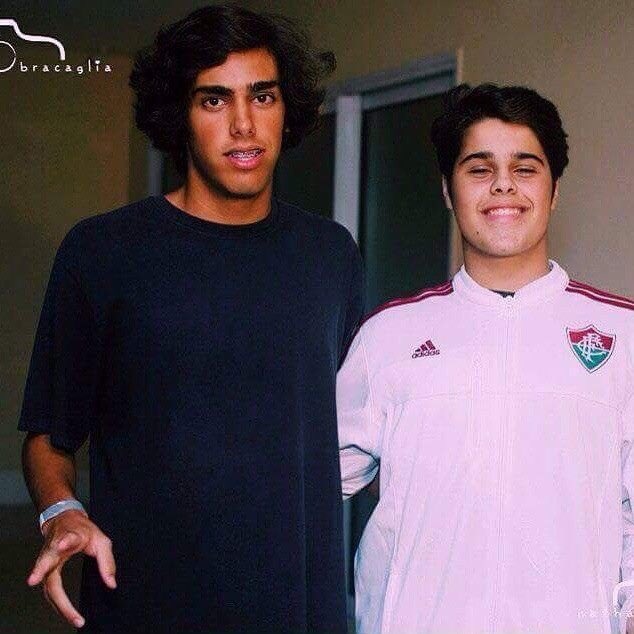 jltavares2007's tweet photo. Cabelo grande 😍😍 https://t.co/EE9LWCvtit