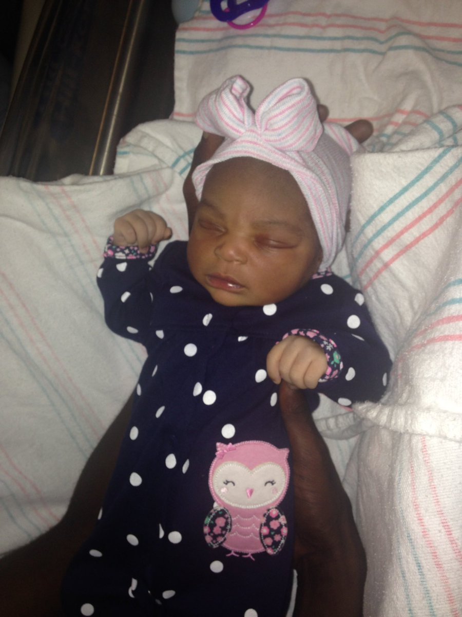 onlytatti's tweet photo. Gn princess 💕👣👶🏽 https://t.co/tTgL76S1kL