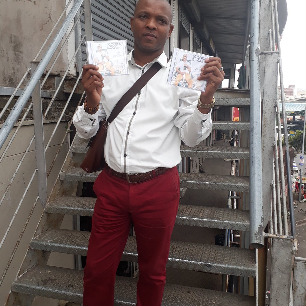 Nichomusic1's tweet photo. #Local igqoka lika Mpisane iphumile i single yakhe https://t.co/iW8s9D6jzV