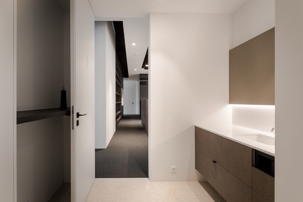 XinnixDS's tweet photo. Office Figurad - Interiorarchitect Alexander Hugelier - Fotografie Valerie Clarysse
#2017 #xinnix #framelessdoors #innovation #purelines #madeinbelgium #minimalism #doordesign #architecture https://t.co/lvaTRD81AN