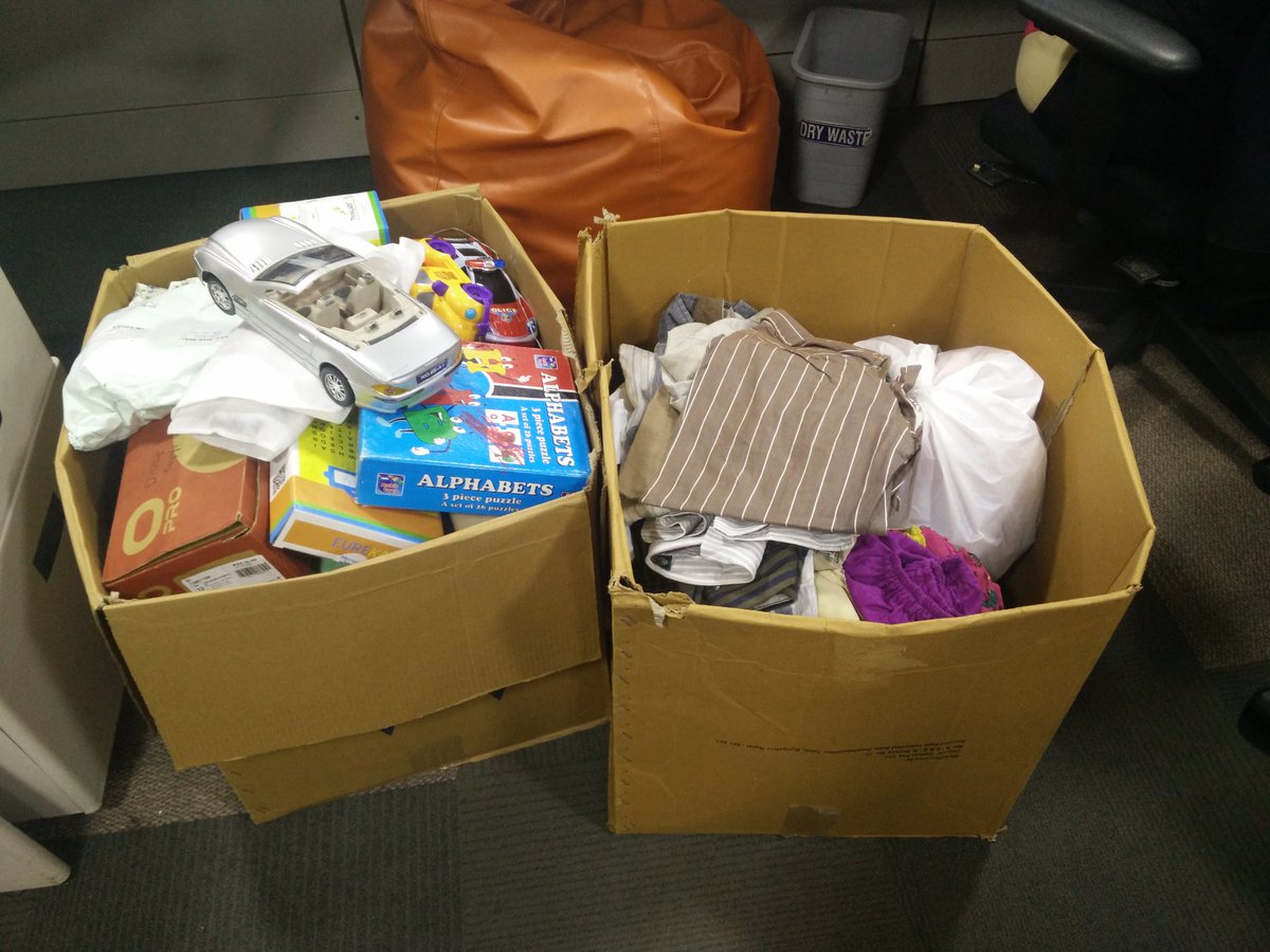 yuvarajp07's tweet photo. Clothing and Stationery donations to the needy at https://t.co/LbIDN2IP3y #CSWBuildingTrust https://t.co/6D3FkqwRKh