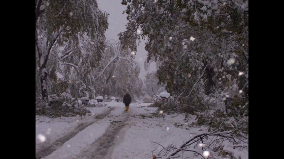 NiagaraGutter's tweet image. 11 Years ago .... youtu.be/VJzLOuwxFJw #OctoberStorm #NiagaraGutter #WNY #Buffalo #NiagaraFalls