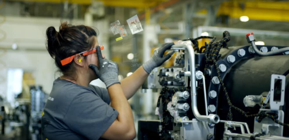 Versoteq's tweet photo. We wrote about how #AR and #VR is used within #heavyindustry. Check our the summary in English (full article FIN). https://t.co/v4hpl4NI3h https://t.co/FezLtv2Oun