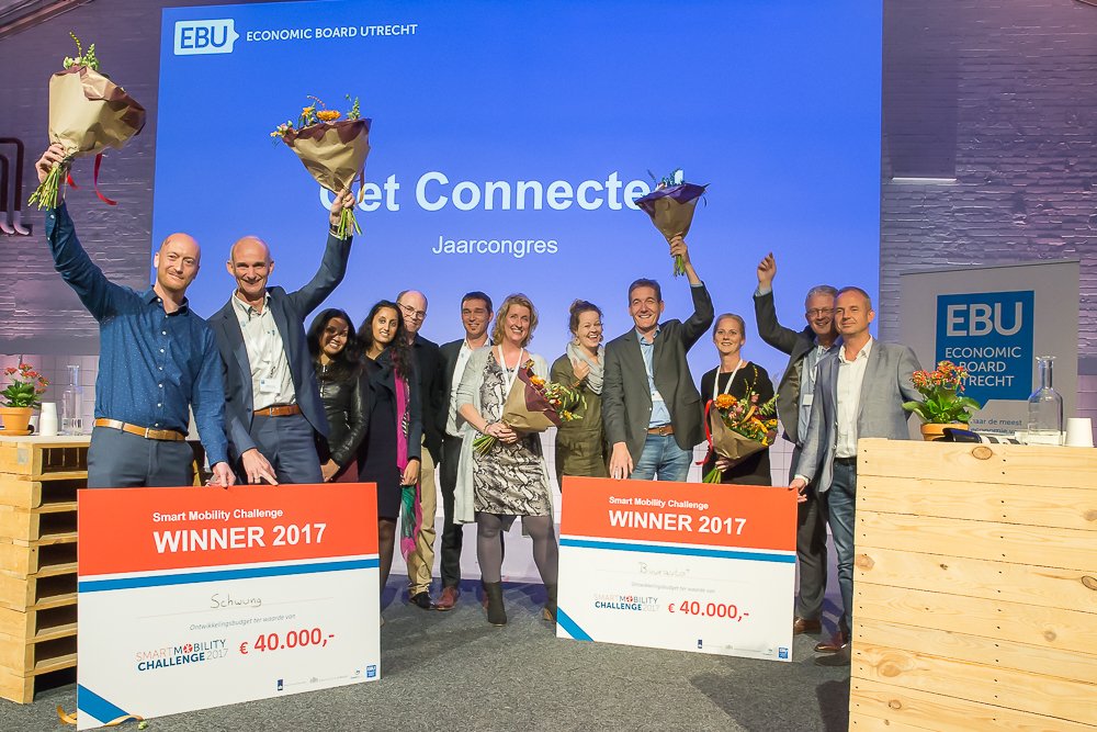 mm_utrecht's tweet photo. Winnaars van de Smart Mobility Challenge 2017: @BuurautoNL &amp; @VialisBV. Gefeliciteerd met de €40.000! Persbericht: https://t.co/StbHfTP758 https://t.co/eYyM0i093t