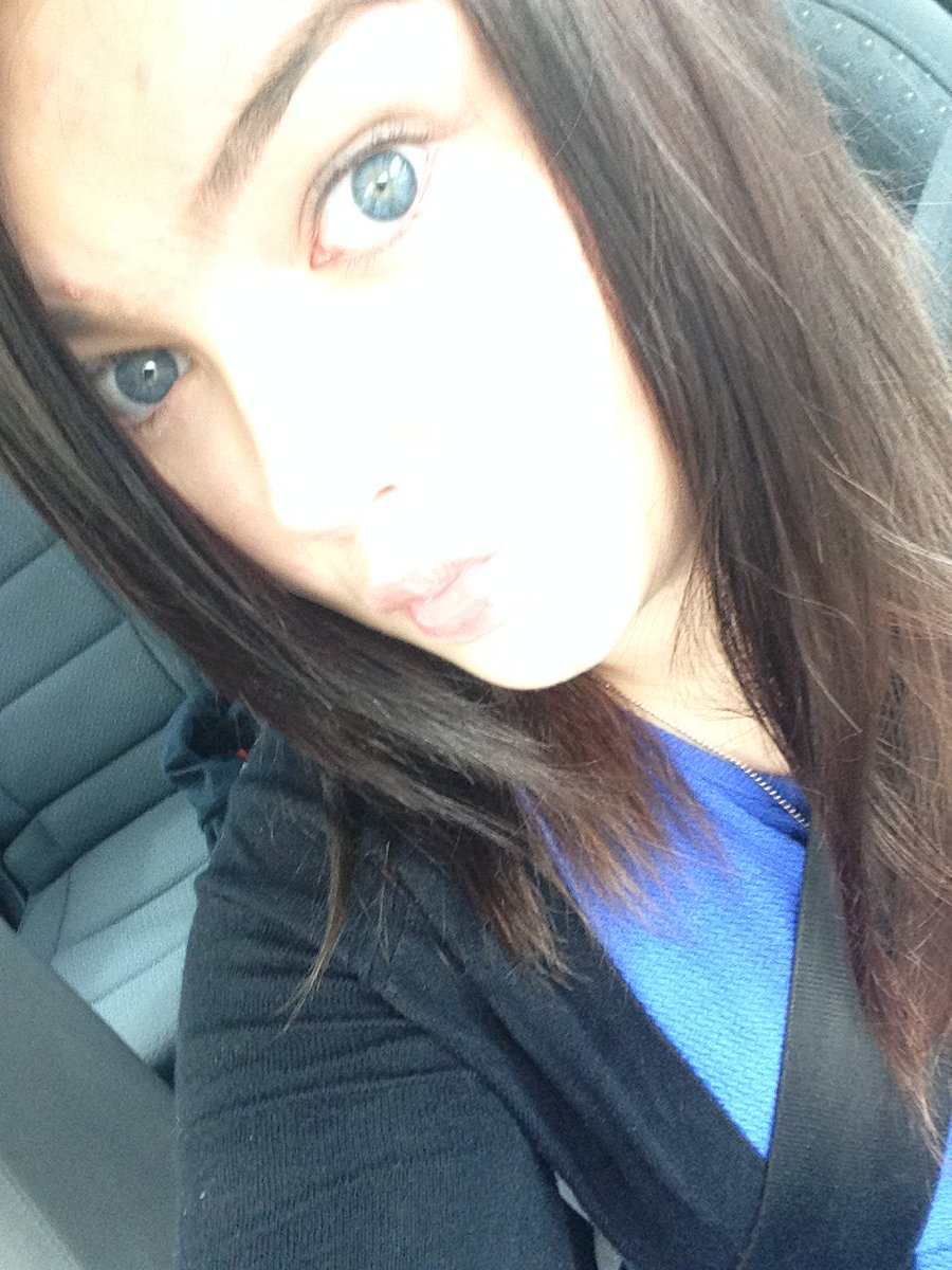 staceymacmilli1's tweet photo. #original im me and i can only be me #dontlistentothehaters #everyoneisbeautiful #dontchangefornoone 😘😘 https://t.co/d26EsGgaMh