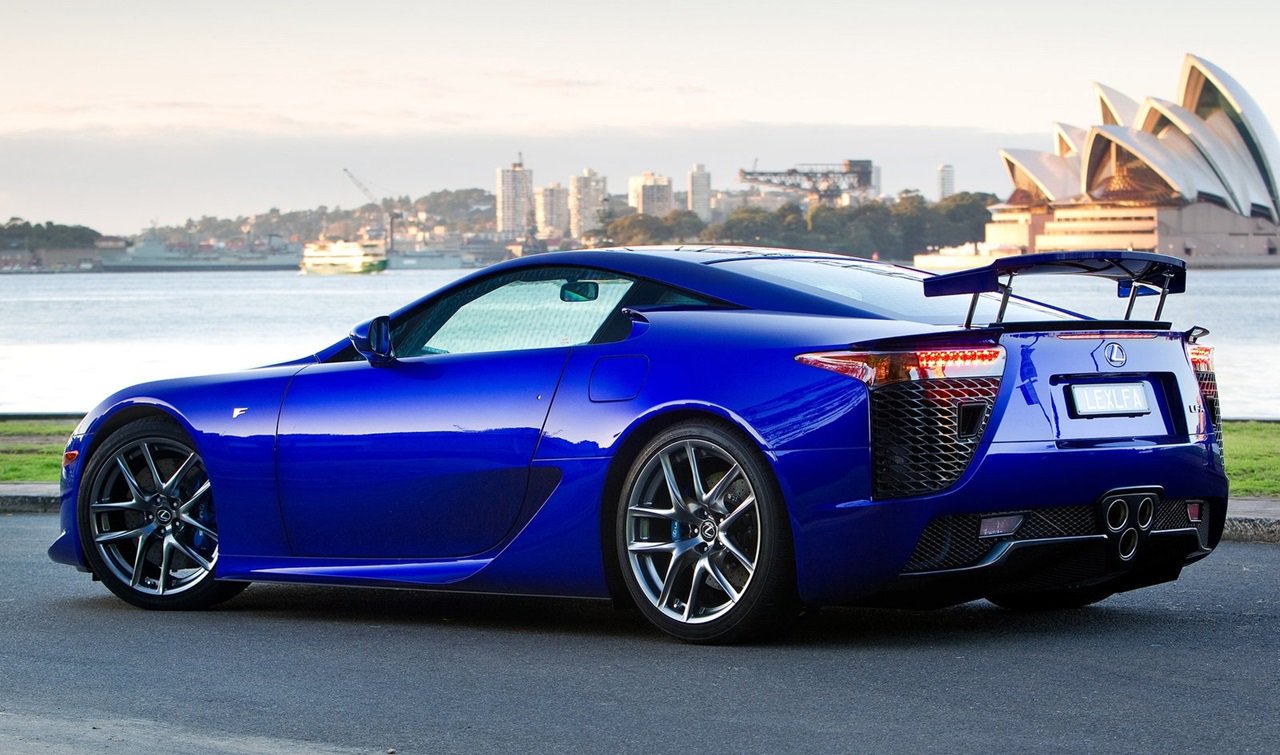 Money City マネーシティ No Twitter 世界が認めた日本のかっこいい国産車 レクサス Lfa カッコイイと思ったらrt 車好きはrt T Co Bkkjlfs0zl Twitter