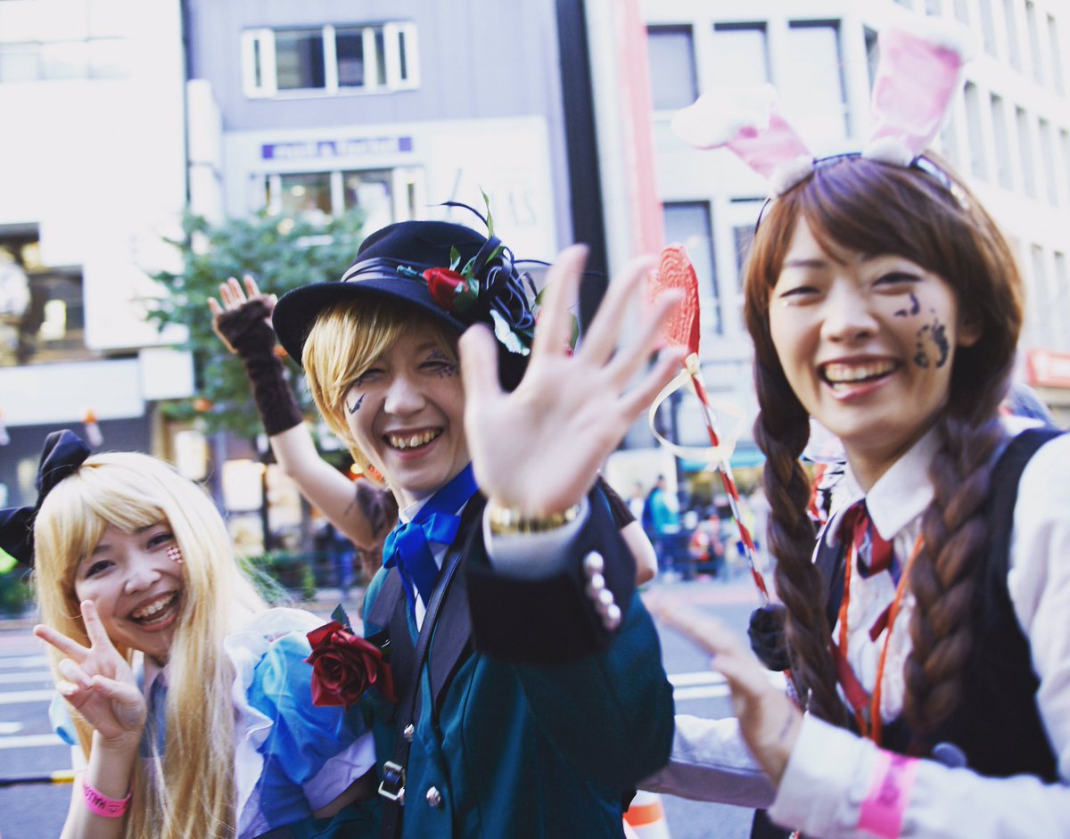 6hallo's tweet photo. 今週日曜日10/22（日）は「ROPPONGI HALLOWEEN“JUMBO”」🎃
パレード参加はまだ間に合います！詳細はこちら➡︎https://t.co/NOrqM8WUaY
#ロクハロ  #ハロウィン #仮装 #六本木 #ハロウィンパレード #ハロウィン仮装 https://t.co/WLiSEhJmw0