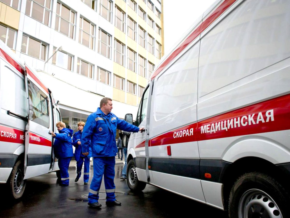 В 12:15 на #Первом ПОЧЕМУ СКОРАЯ НЕ ДОЕЗЖАЕТ? #УмерМарьянов #гдеСкорая #актерМарьянов #ОтКогоЖдатьПомощи  #НЕскораяПомощь