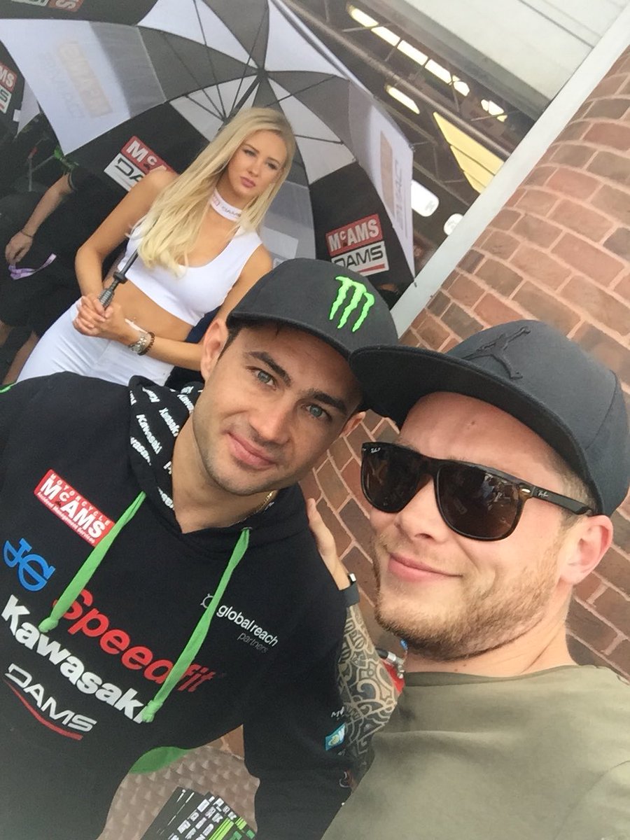 KentVContracts's tweet photo. Congratulations @67Shakey. Hats off to this gent @realleonhaslam , pure class to make it to the line and congratulate Shakey. #bsb #racing https://t.co/vELtoO9HbF
