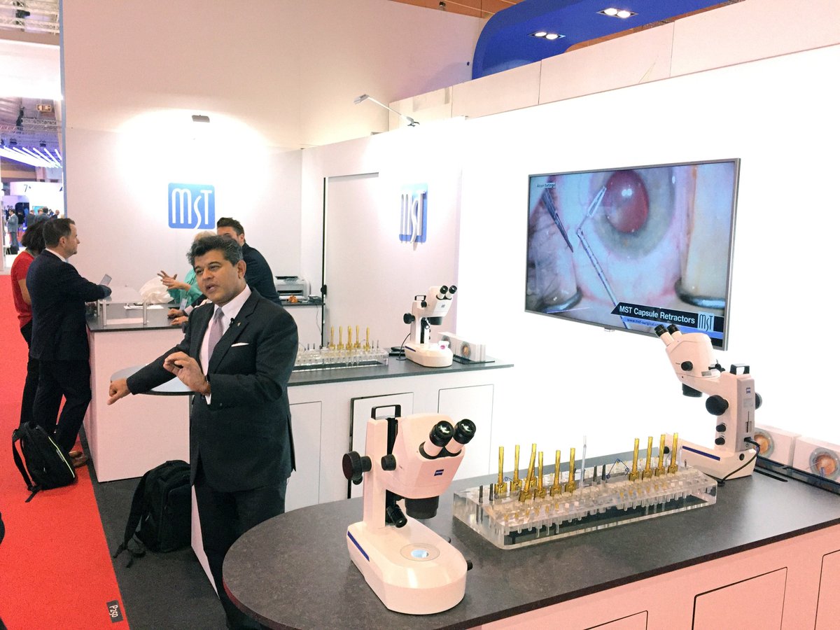 CentreforSight's tweet photo. .@SherazDaya speaks abt value of good instruments inside complex front of the eye #ESCRS17 w/ .@MstFitzy .@MST_eye #cataract .@ESCRSofficial https://t.co/tJkBiTvMQZ