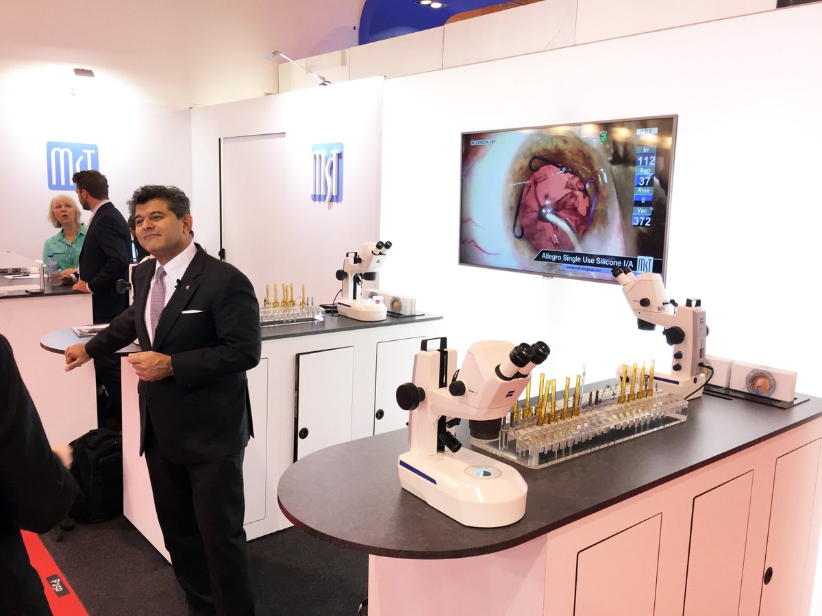 CentreforSight's tweet photo. .@SherazDaya speaks abt value of good instruments inside complex front of the eye #ESCRS17 w/ .@MstFitzy .@MST_eye #cataract .@ESCRSofficial https://t.co/tJkBiTvMQZ