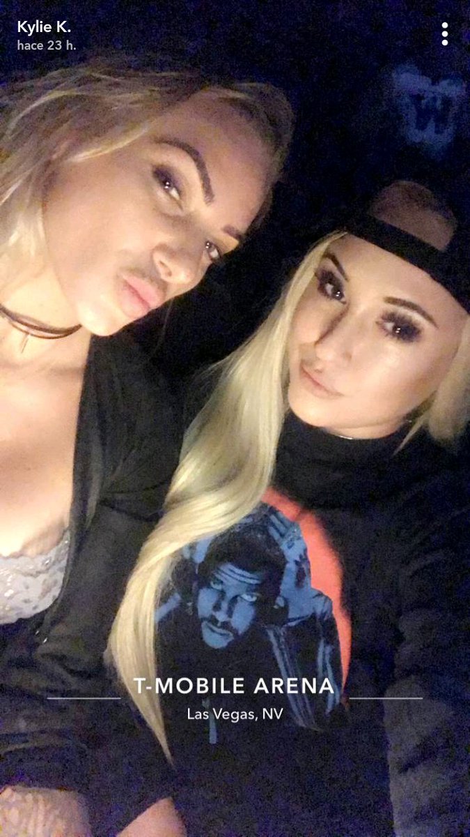 snapchatpic0101's tweet photo. @KyliexKalvetti @JuelzVentura 

#BigTits #Snapchat #Beautiful #PornStar #Selfie #Concert https://t.co/0rP4EocADU