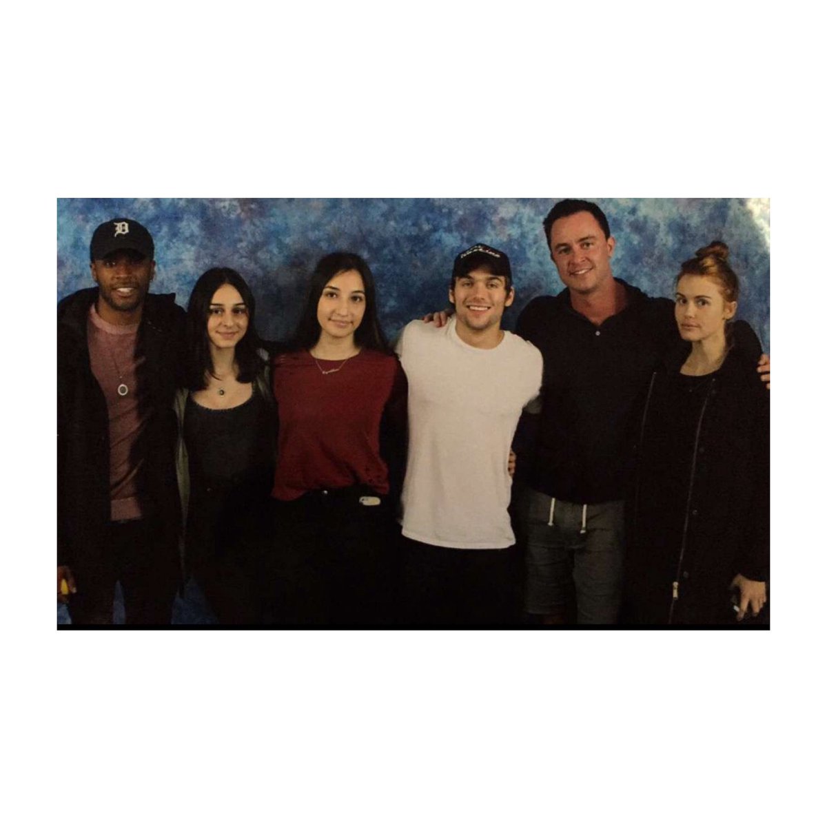 cynthiaa_sl's tweet photo. #COTN4 FAAAVVVEEES @khylinrhambo @DSprayberry @the_ryan_kelley @hollandroden https://t.co/Y8eXAJchH6