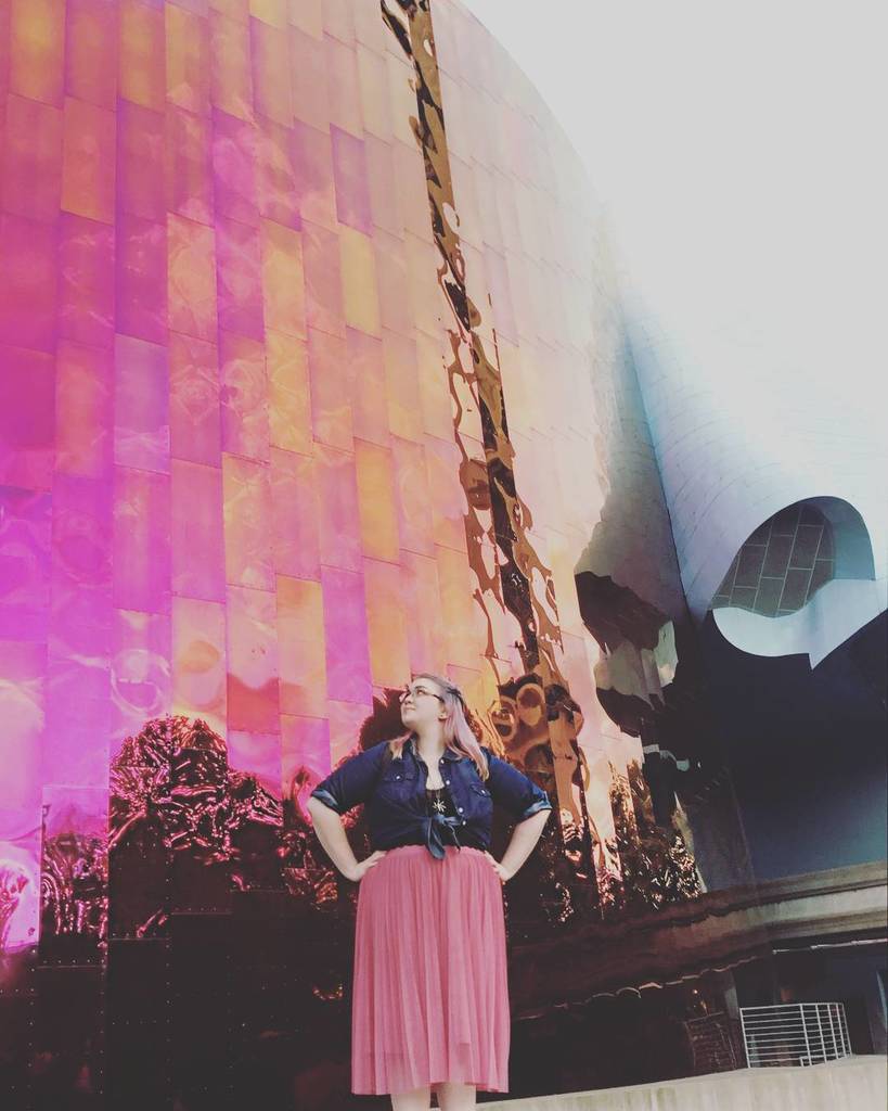 CallMeKPatz's tweet photo. Twinning with @MoPOPSeattle yesterday💖 #pinkhair #pinktulle #allthepink https://t.co/qg0i7F9ayN https://t.co/J9Eu5ALSua
