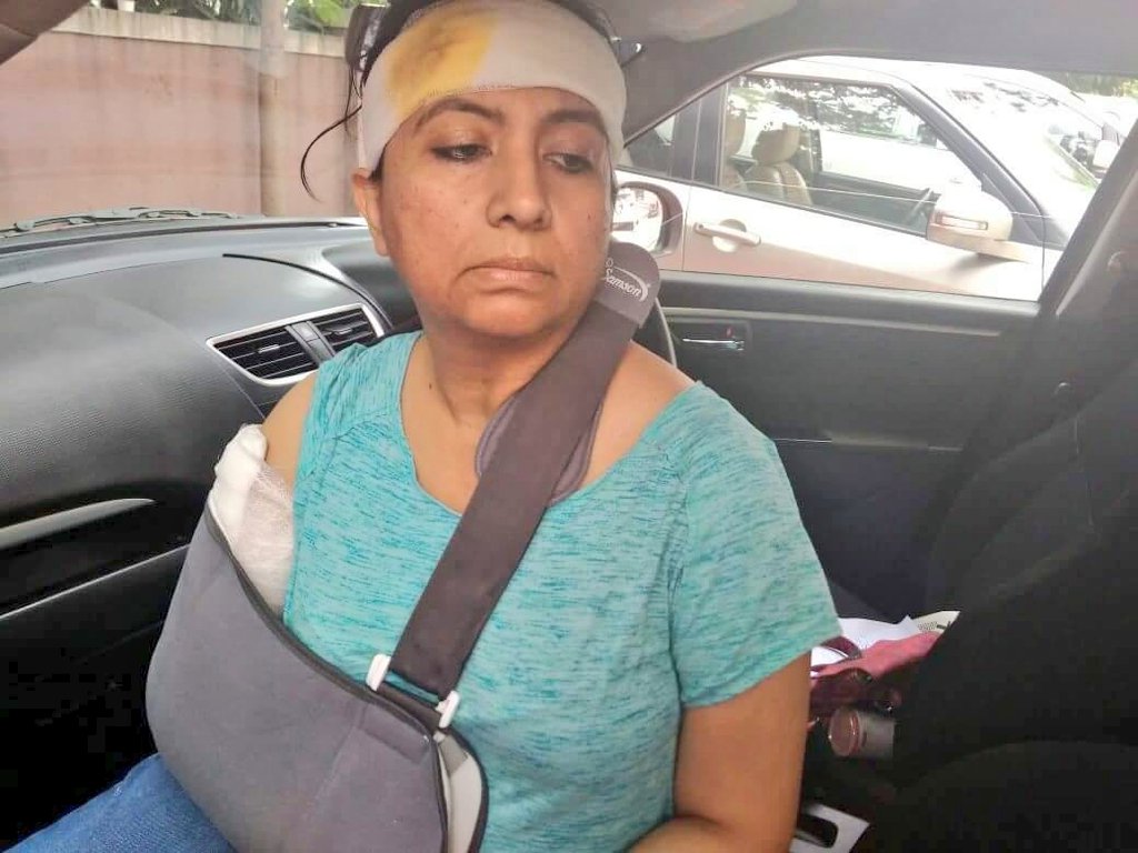 SirJadeja's tweet photo. #Bengaluru: Techie Attacked By Mob In #Talaghattapura After Reporting An Illegal Slaughter House. Why R Feminists Silent?
#HinduWomanLynched https://t.co/cSz6hRjqts