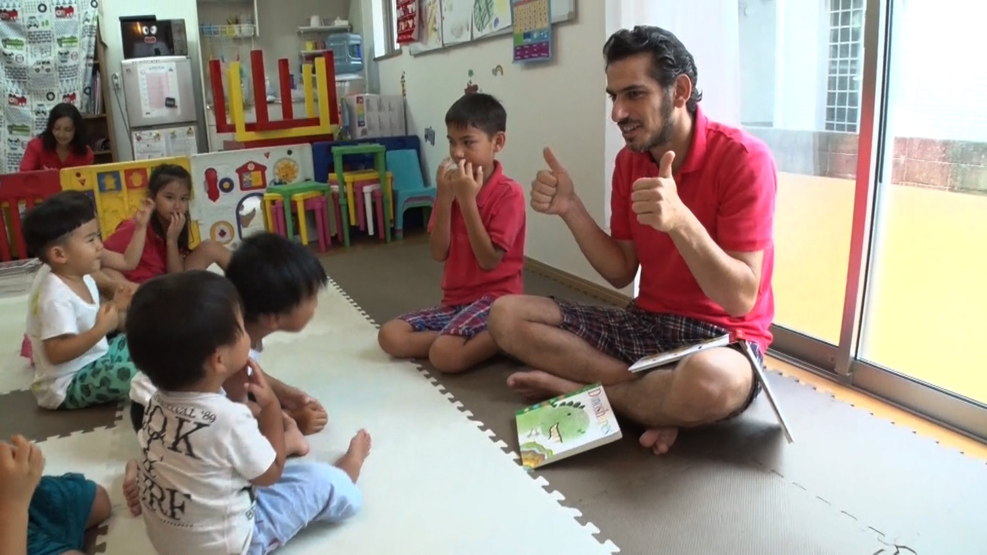 توییتر Bsテレ東 明日は何の日 Bs7ch در توییتر Bsジャパン 今夜9時 ワタシが日本に住む理由 には 愛媛 松山で英語の保育園で活躍するトルコ出身の イケメン園長 が登場 日本の教育に感動する一方 英語教育不足に心を痛めて 保育園の園長になった