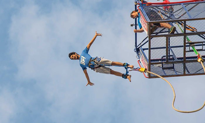 Just_Orbit's tweet photo. Still thinking of #Dubai? How many more reasons do your require ? 😉
Try Bungee Jumping
Read here https://t.co/Hac40nAbGs
pic abudhabi2 https://t.co/Mln8QcMKcm