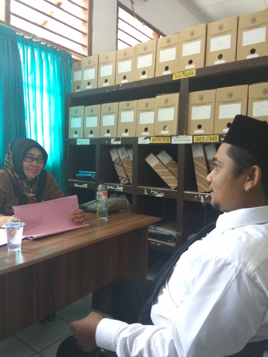 Berpartisipasi dalam mensukseskan Pilkades Kecamatan Pagelaran
#testwawancara
<a href="/HjAprilLesmana/">April Lesmanawati</a>