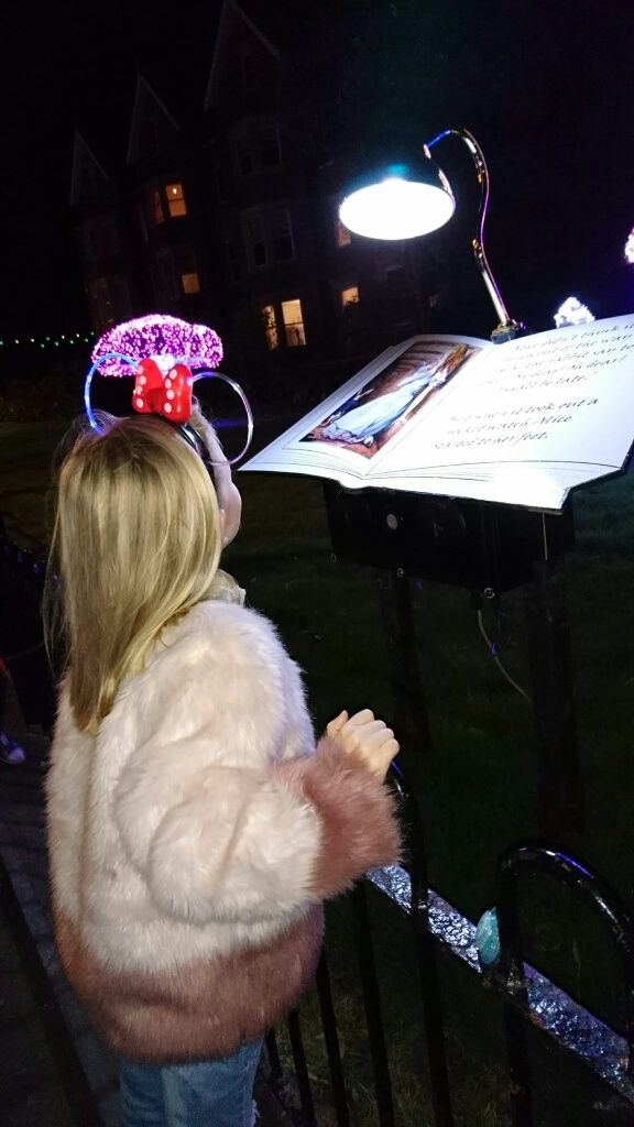 JesmondY3's tweet photo. Freya has been busy reading at Roker Lights this weekend! #JGReading https://t.co/Z5kHRAuE8R