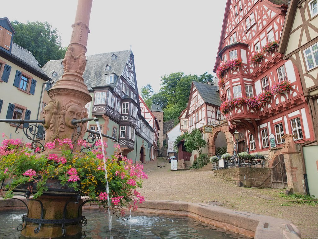 TrueBarbecueFan's tweet photo. Miltenberg Germany 
#picoftheday https://t.co/Gmb1iRZ0Rg