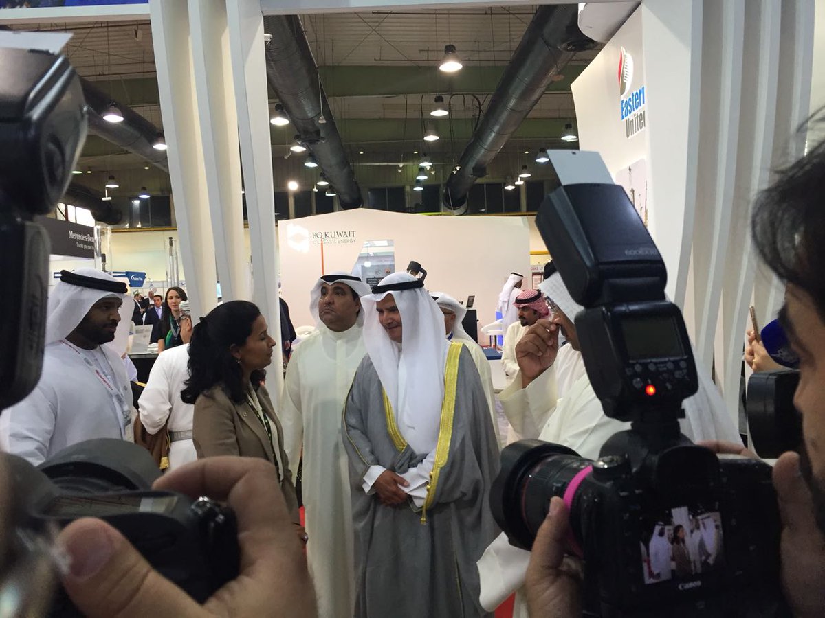 bp_MIddleEast's tweet image. وزير النفط والكهرباء والماء الكويتي المهندس عصام المرزوق في زيارته لركن الشركة "6529"  في معرض الكويت للنفط والغاز
#kogs2017 @kogs_kuwait