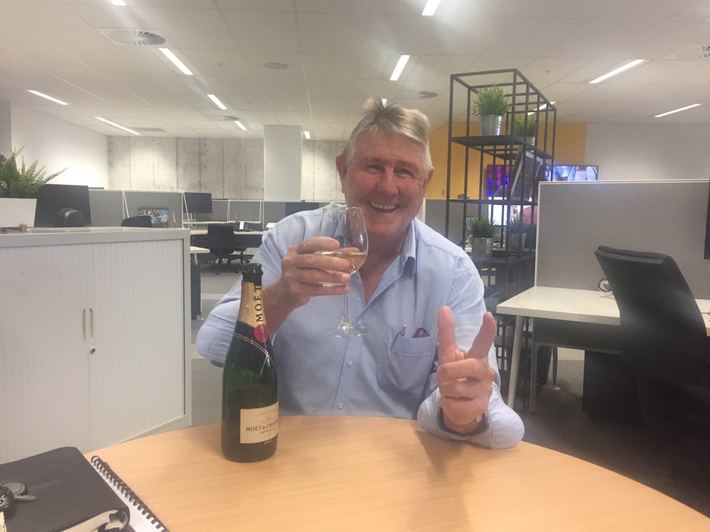 Peter Vlahos tweet media