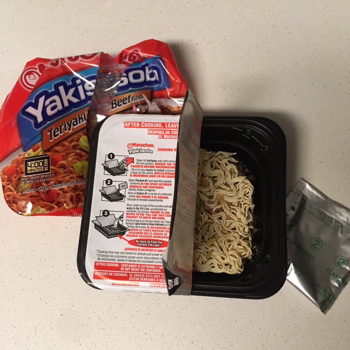 kelogsloops's tweet image. after two months of studying on exchange, I finally hit rock bottom. resorting to instant noodles hahaha 😩 #studentlyf #cannotadult