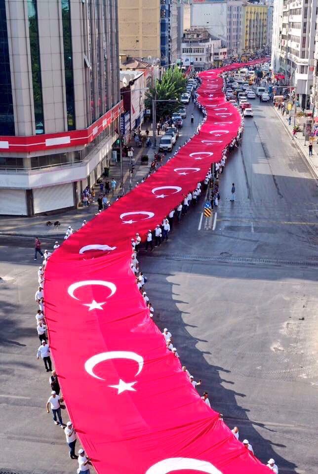 Yeni hafta yeni umutlar çokça mutluluk olsun hepimize Günaydın Türkiyem. ..
