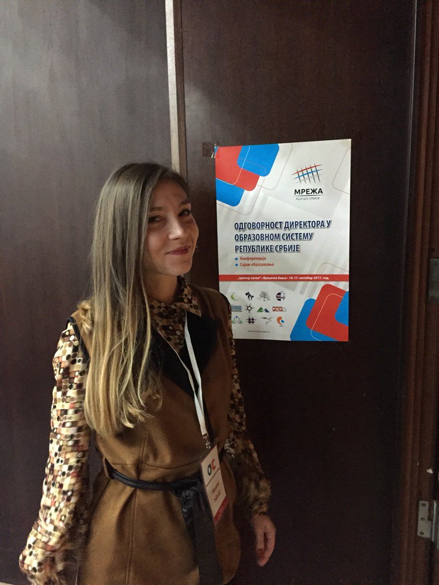 OKCentar's tweet photo. Na našem štandu Aleksandra i Nevena su tu, da vam u izboru on-line seminara pomognu. #obrazovanje #konferencija https://t.co/EmEEf48s7F