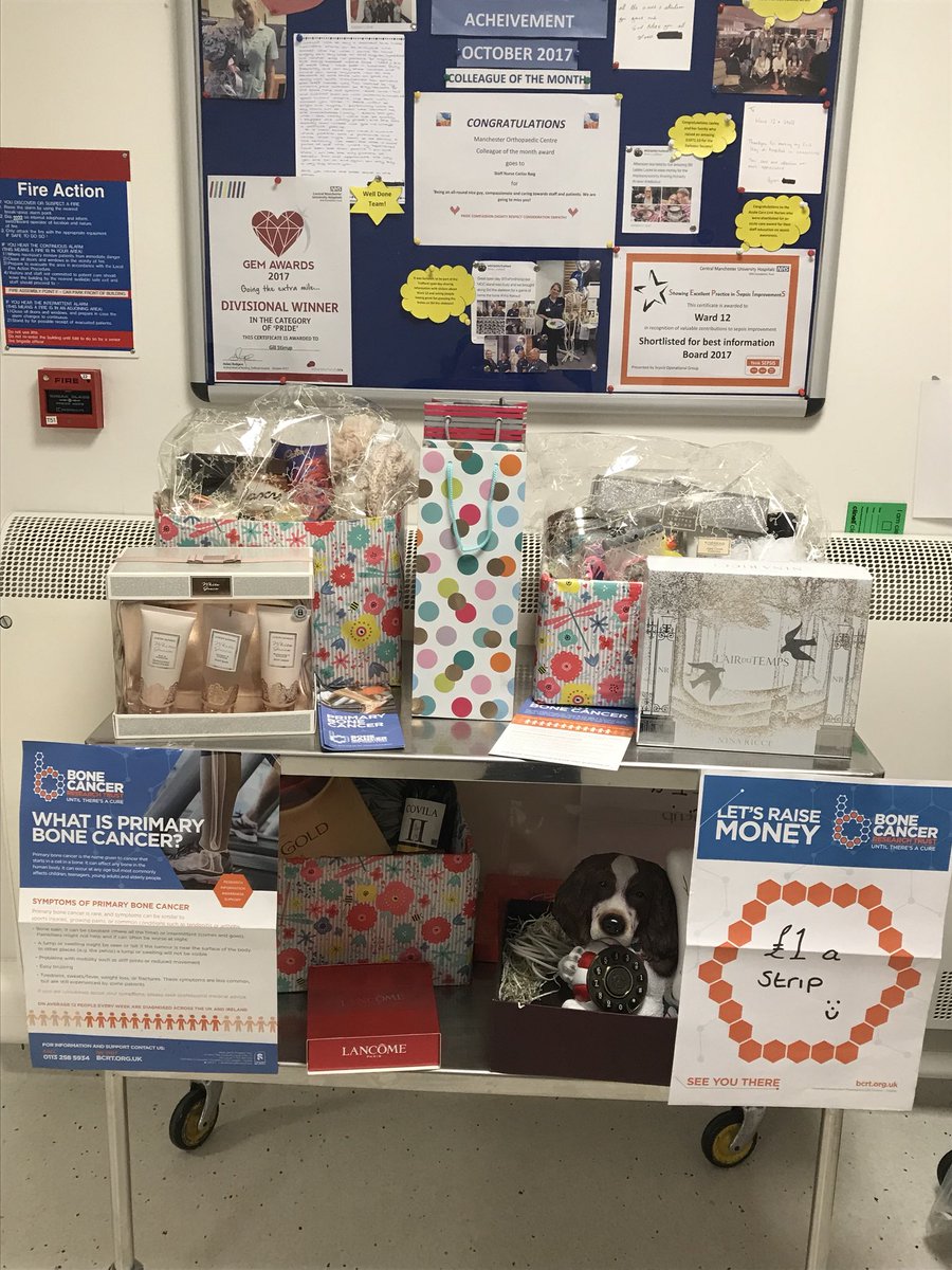 ward12_trafford's tweet image. Raising #bonecancerawareness with @gill_stirrup come and see us on ward 12 @TraffordHosp for your chance to enter this raffle 😀 #WMTM