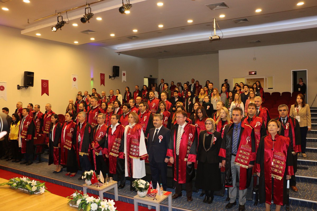 2017 - 2018 Akademik Açılış Törenimiz Saygı Duruşu ve İstiklal Marşı ile başladı.