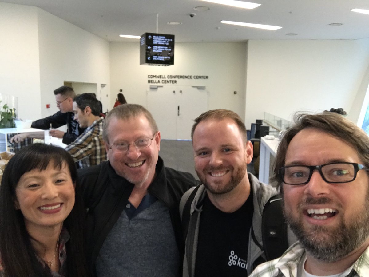 BretFisher's tweet photo. Yay #DockerCon workshop #DockerSelfie with @BettyJunod and #swarmkit fans! https://t.co/f5kSjMg5WS