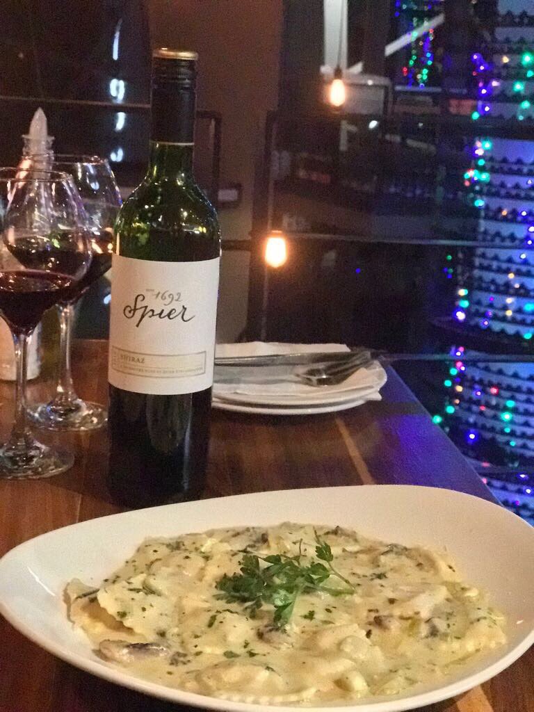 dullahkins's tweet image. On this #WorldFoodDay @Knorr and @FoodForwardSA are donating one meal for the hashtag shared #ShareAMealSa let’s do this 🙌🏼👊🏼