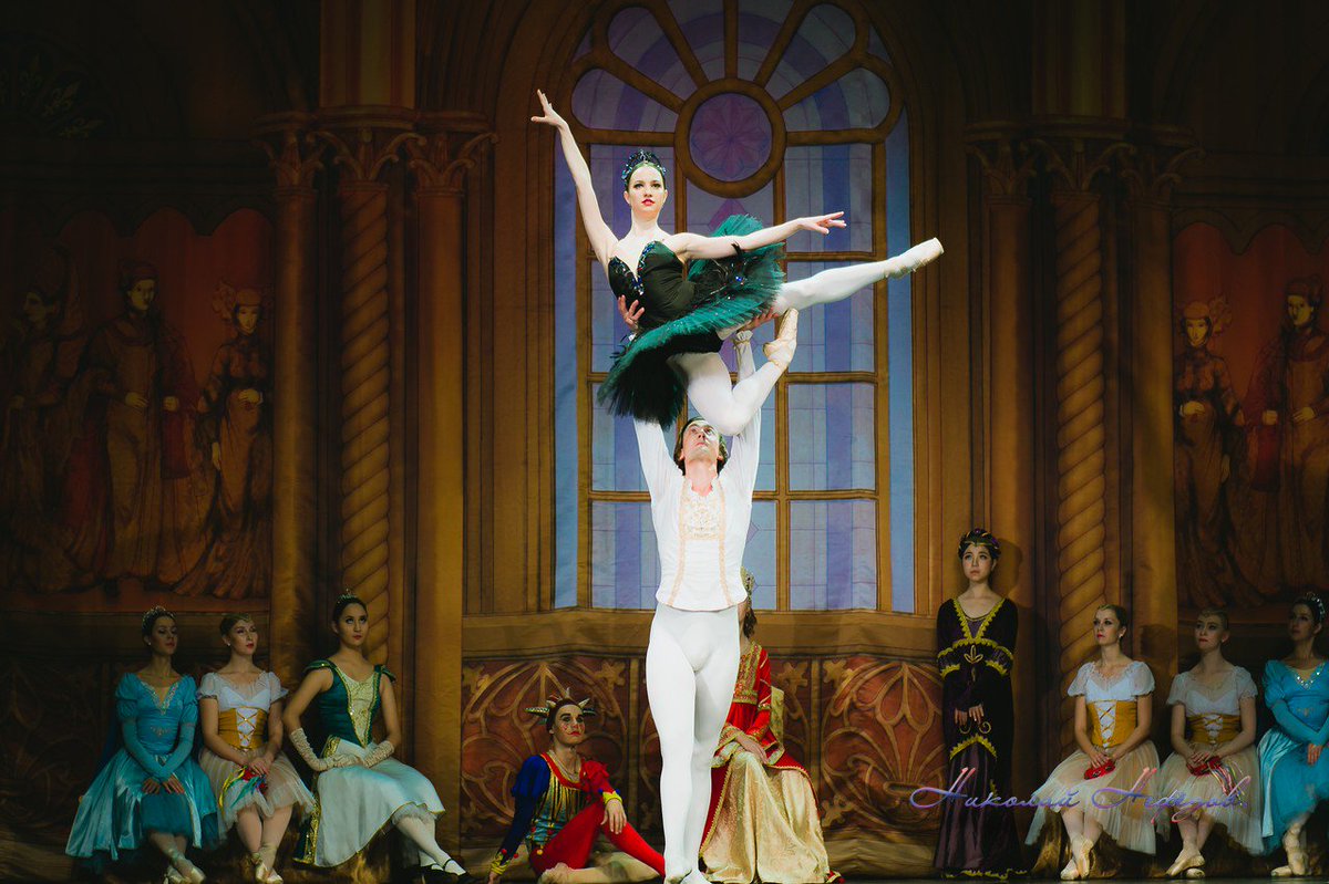 akbash60's tweet image. 14.10.2017.Ульяновск.ДК Губернаторский. #Лебединоеозеро.