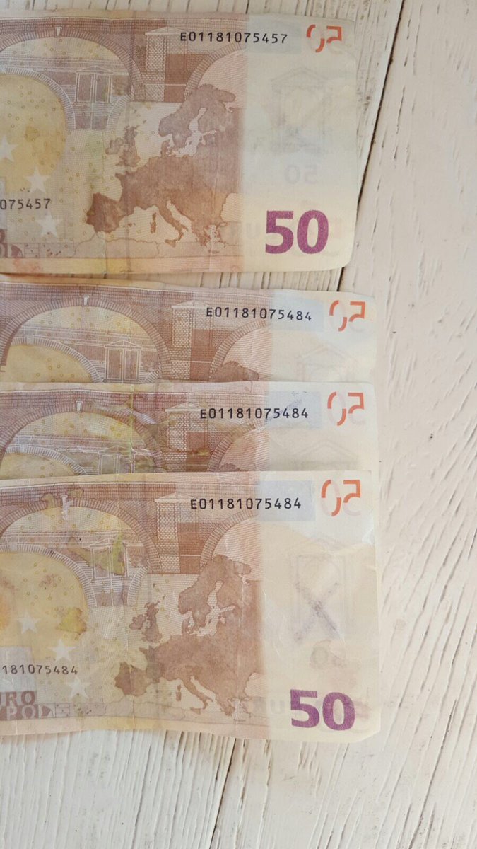 Intertoysurk's tweet photo. Let op!!!
Er zijn valse biljetten van €50,00 in omloop. Bij meerdere winkeliers ingenomen. #valsgeld #letop!! @wijkagtcobussen https://t.co/P0kCtxtQxB