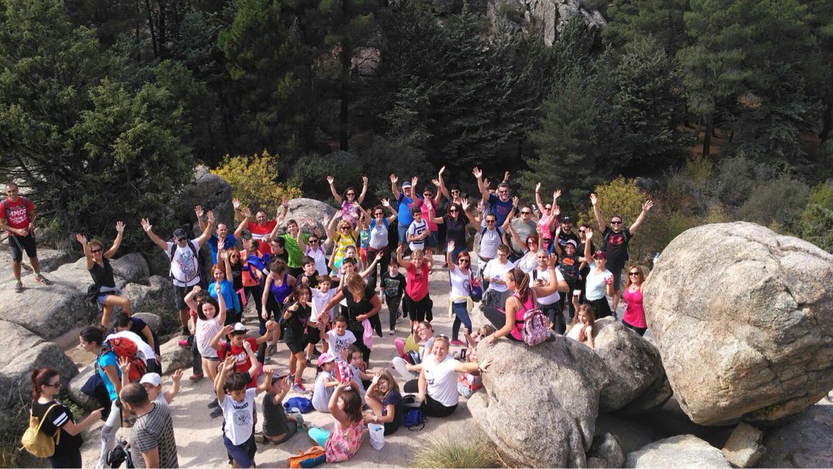 ColegioJABY's tweet photo. Fourth day of the Erasmus+ mobility "Teaching and Learning through iPads/tablets". #ErasmusDays #esrasmusplus https://t.co/iaitPXwezk