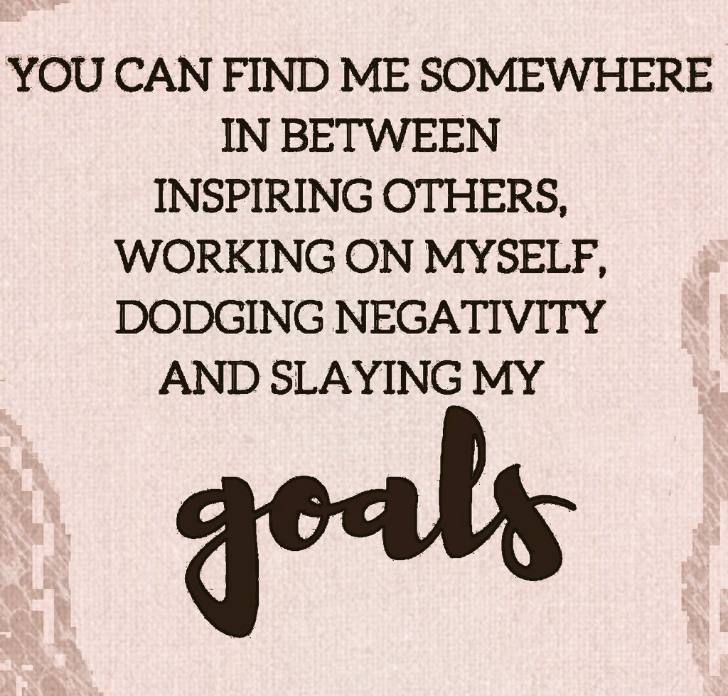ALMORAH's tweet photo. #MondayMotivation #gymchick #personaltrainer #kickmyownbutt #kickyourbutt #intoshape #nononsense #lady https://t.co/ZVCpFonh4J