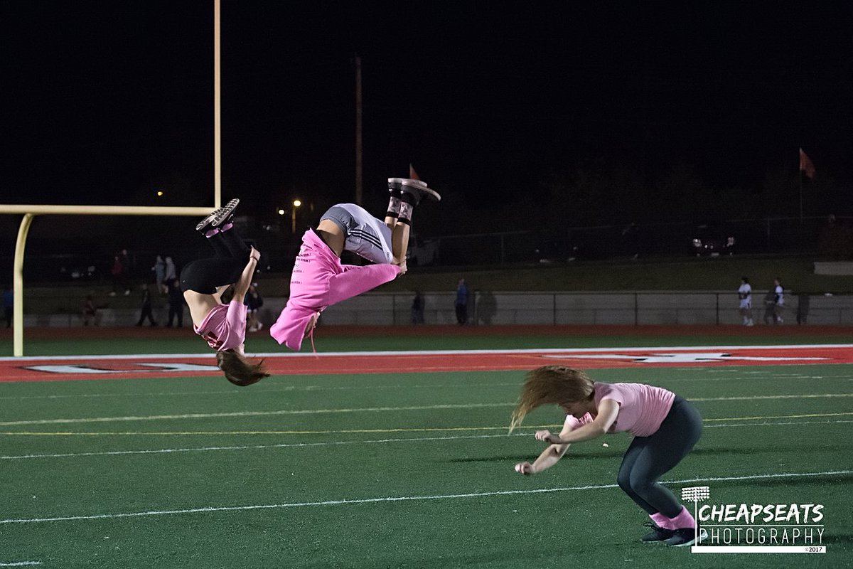 CheapSeatsPhoto's tweet photo. #PostGameFun @fox_warrior @FoxAthletics @FHSWarriorPride @_fhsdrumline @LynnKayta @lilly_pribishhh https://t.co/jJqvzfTG7p