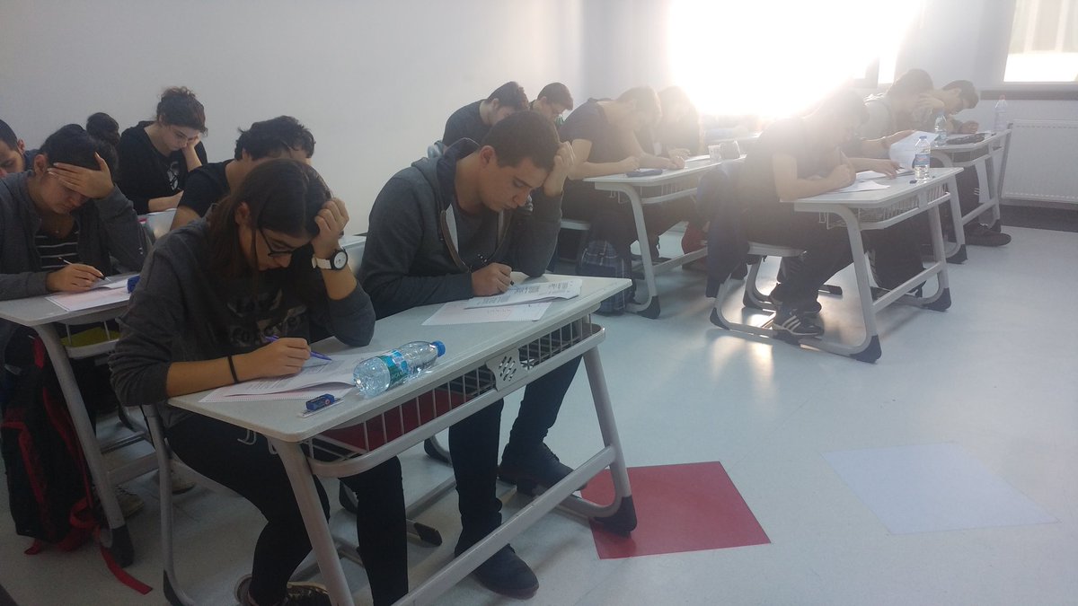 Bahçeşehir Koleji Liseleri olarak 12.sınıflarımızın ilk #YKS başladı. #ilkdeneme #YKS  heyecanı