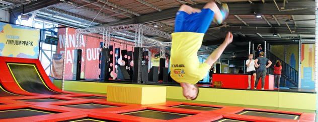 TAOnline's tweet photo. Auf ein paar Sprünge: Erfurter #Trampolinhalle „#Myjump“ eröffnet https://t.co/qXo3olWIQv https://t.co/o6p9lRjQ1p