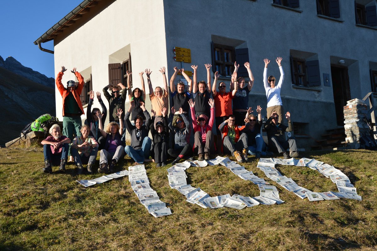 BundnerTagblatt's tweet photo. Geschafft! Die 100. BT-Ausgabe hat gestern die Calandahütte erreicht. Die Aktion war ein voller Erfolg. Herzlichen Dank an alle Kuriere! https://t.co/FRzg3WFVw1